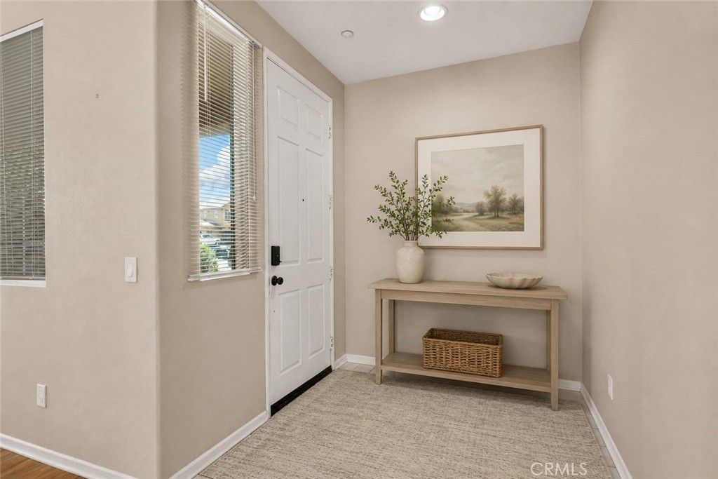 Image 4 of property listing at 15446 Buchanan, Fontana, CA 92336
