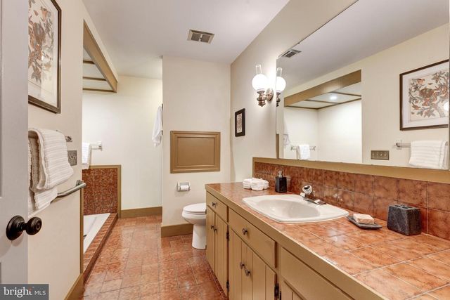 49 N COURT ST, Westminster, MD 21157