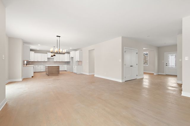 8017 Stanley Trail, Frankfort, IL 60423