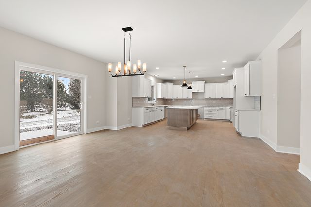 8017 Stanley Trail, Frankfort, IL 60423