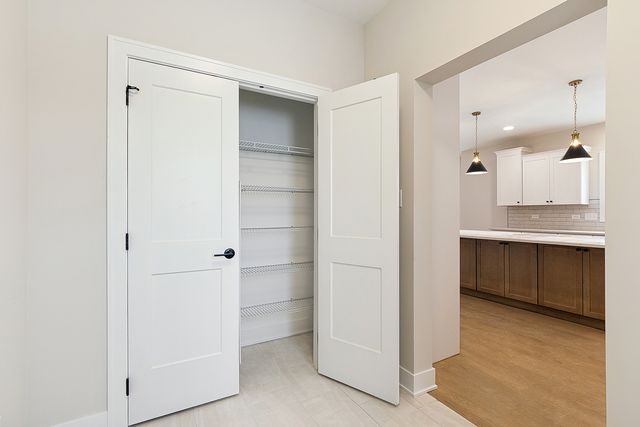 8017 Stanley Trail, Frankfort, IL 60423