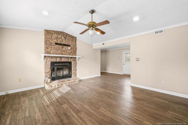 6424 Bretton Woods Drive, Hope Mills, NC 28348