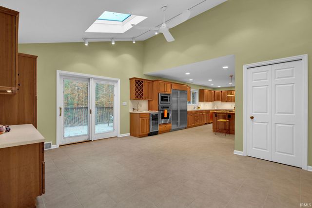 10340 Browning Road, Evansville, IN 47725