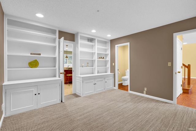 10340 Browning Road, Evansville, IN 47725