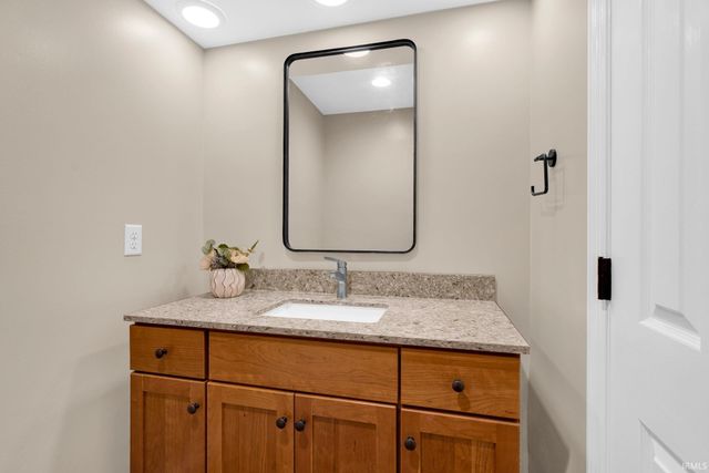 10340 Browning Road, Evansville, IN 47725