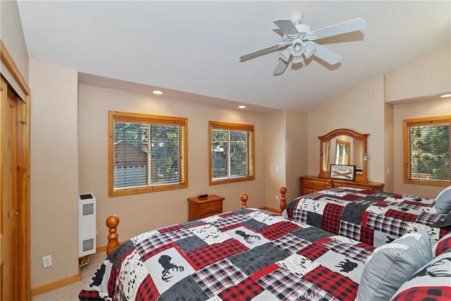 284 Leonard Lane, Sugarloaf, CA 92386
