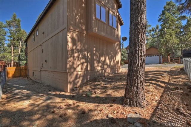 284 Leonard Lane, Sugarloaf, CA 92386