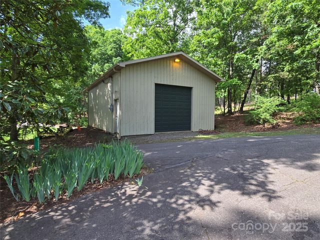 6580 Central Drive, Conover, NC 28613