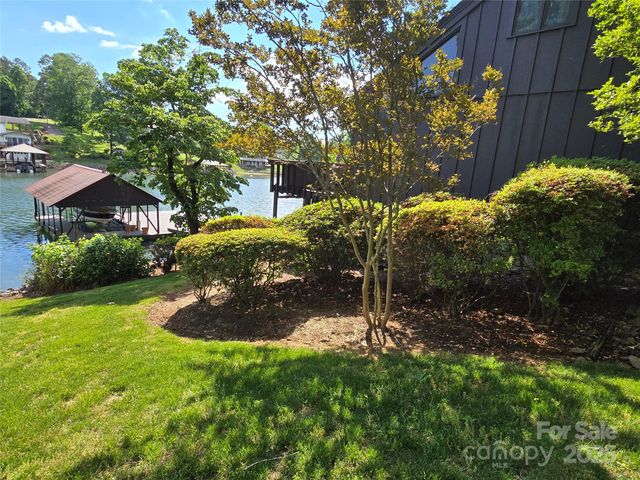 6580 Central Drive, Conover, NC 28613