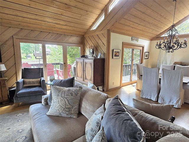 6580 Central Drive, Conover, NC 28613