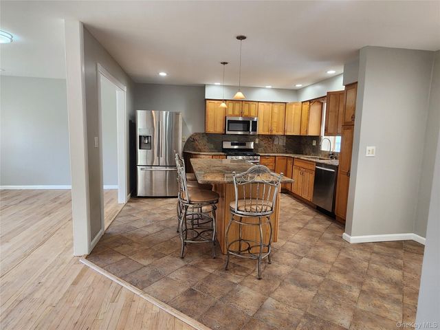 373 Ehrhardt Road, Pearl River, NY 10965