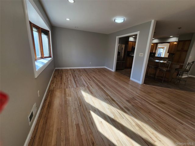 373 Ehrhardt Road, Pearl River, NY 10965