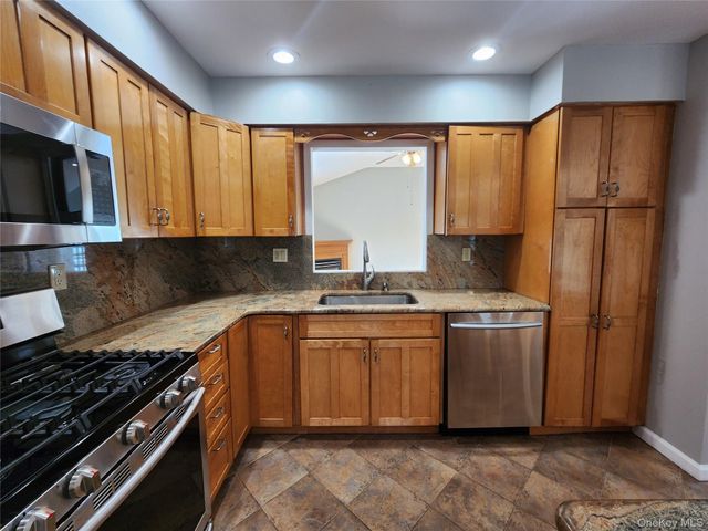 373 Ehrhardt Road, Pearl River, NY 10965