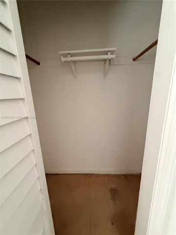 408 NW 12th St, Florida City, FL 33034