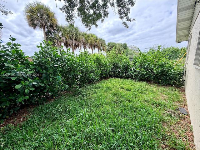 408 NW 12th St, Florida City, FL 33034
