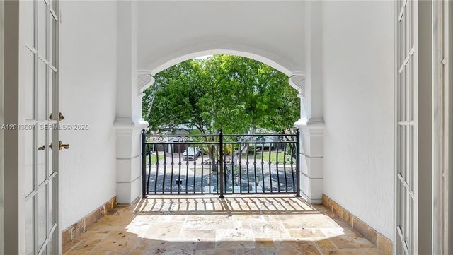 16763 NW 77th Path, Miami Lakes, FL 33016