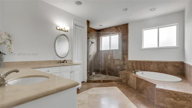 16763 NW 77th Path, Miami Lakes, FL 33016