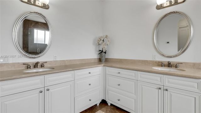 16763 NW 77th Path, Miami Lakes, FL 33016