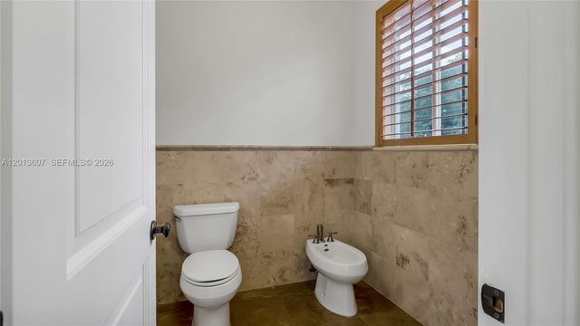 16763 NW 77th Path, Miami Lakes, FL 33016
