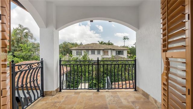16763 NW 77th Path, Miami Lakes, FL 33016