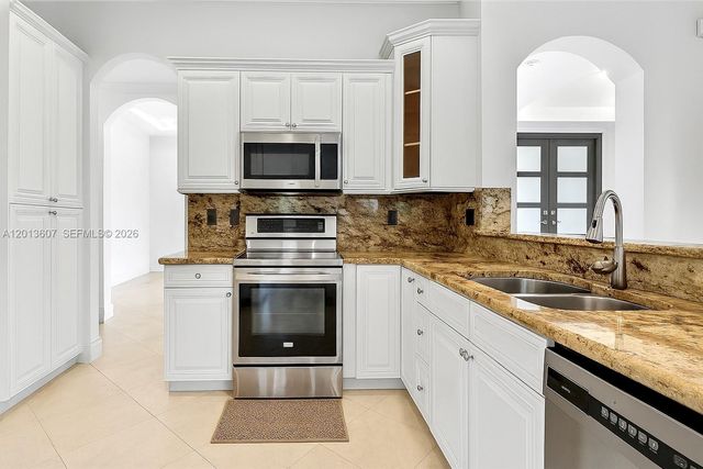 16763 NW 77th Path, Miami Lakes, FL 33016