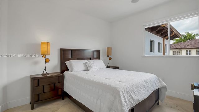 16763 NW 77th Path, Miami Lakes, FL 33016