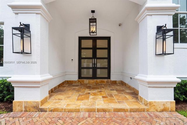 16763 NW 77th Path, Miami Lakes, FL 33016