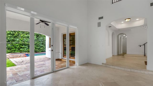 16763 NW 77th Path, Miami Lakes, FL 33016