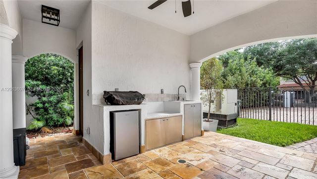 16763 NW 77th Path, Miami Lakes, FL 33016