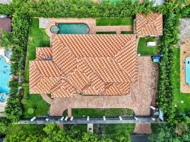 16763 NW 77th Path, Miami Lakes, FL 33016
