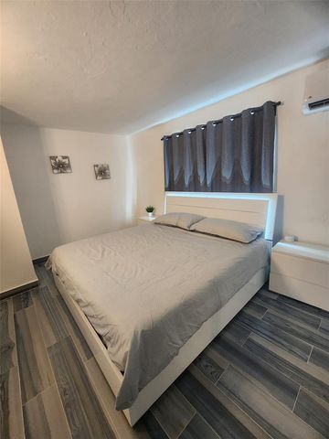 16 H-25, Rio Grande, PR 00745