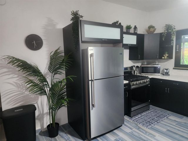 16 H-25, Rio Grande, PR 00745