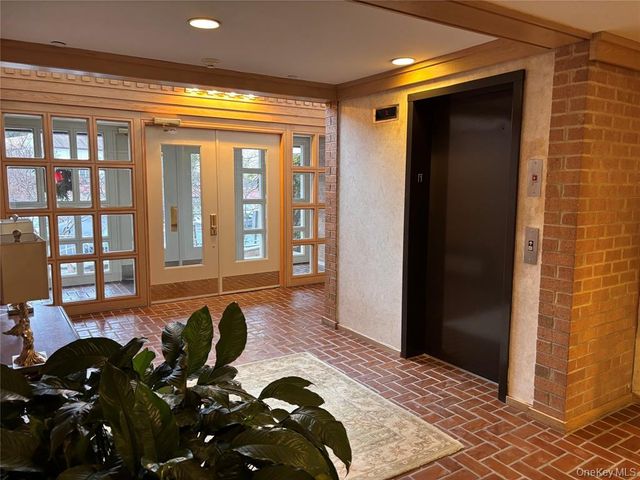 300 Livingston Avenue 1B, Mamaroneck, NY 10543