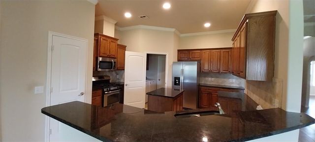 2304 NW 154th Street, Edmond, OK 73013