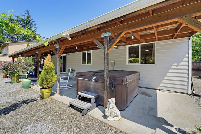 2318 20th Street SE, Puyallup, WA 98374