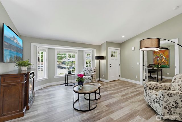 2318 20th Street SE, Puyallup, WA 98374