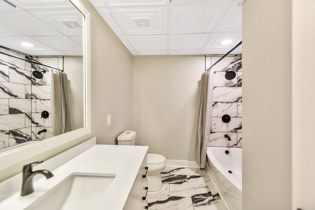 250 Harbor Heights Circle, Lavonia, GA 30553