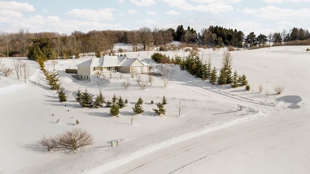 2424 Tyler Hills Drive, Long Lake Twp, MI 49685