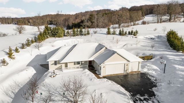 2424 Tyler Hills Drive, Long Lake Twp, MI 49685