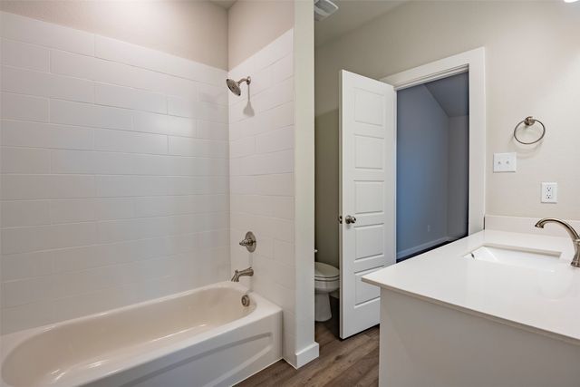 747 Wheatfield Drive, Venus, TX 76084