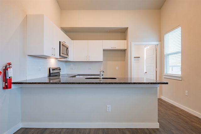 747 Wheatfield Drive, Venus, TX 76084