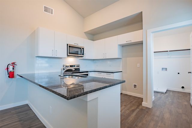 747 Wheatfield Drive, Venus, TX 76084