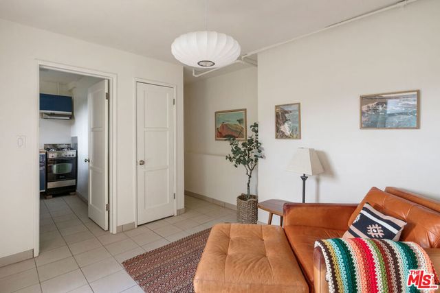 2615 Silver Ridge Avenue, Los Angeles, CA 90039