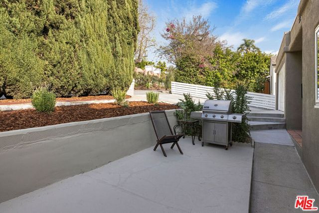 2615 Silver Ridge Avenue, Los Angeles, CA 90039