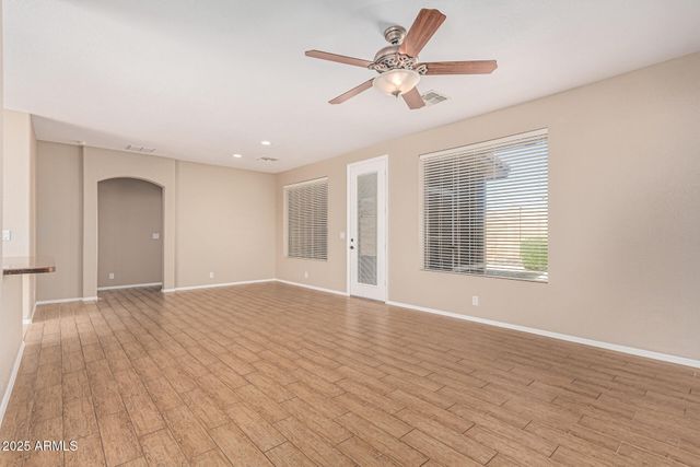 10946 E ORO Avenue, Mesa, AZ 85212