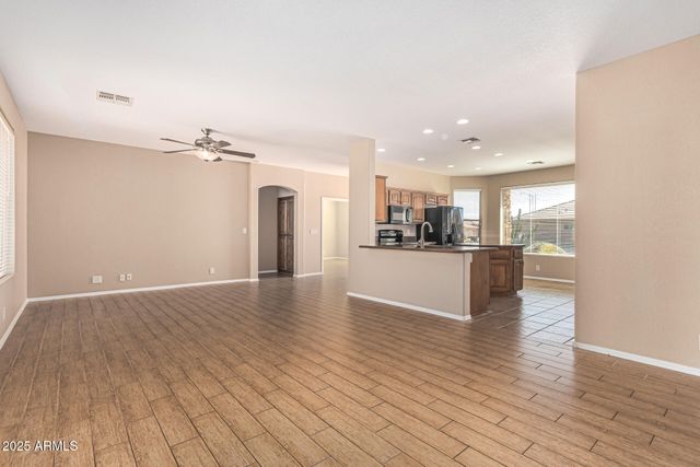 10946 E ORO Avenue, Mesa, AZ 85212