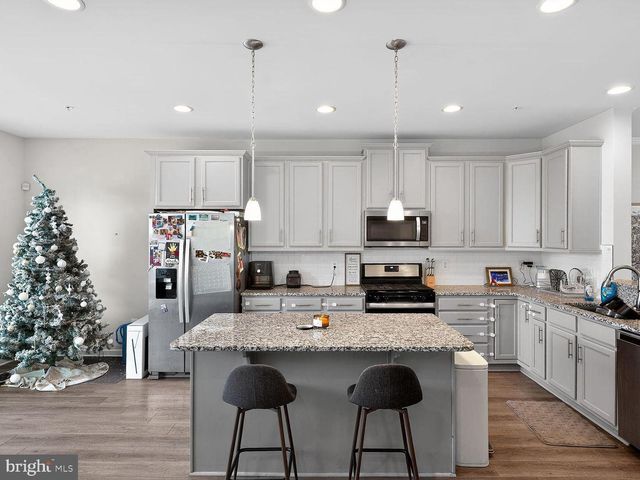 10321 VISTA MEADOW WAY, Lanham, MD 20706