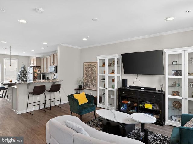 10321 VISTA MEADOW WAY, Lanham, MD 20706