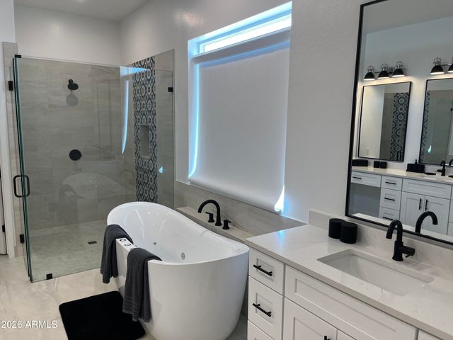 20255 W HIGHLAND Avenue, Litchfield Park, AZ 85340