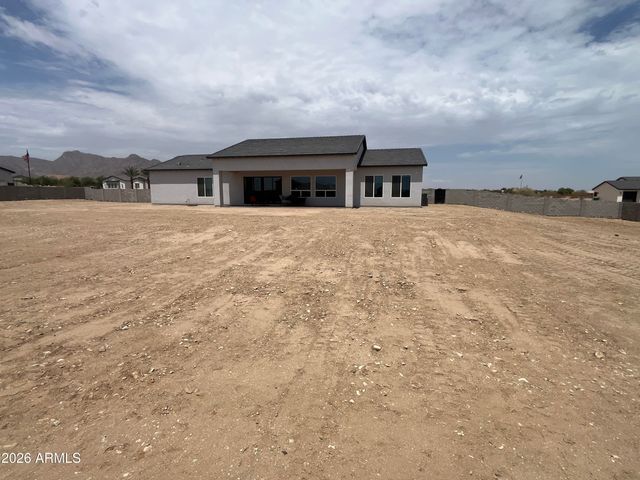20255 W HIGHLAND Avenue, Litchfield Park, AZ 85340